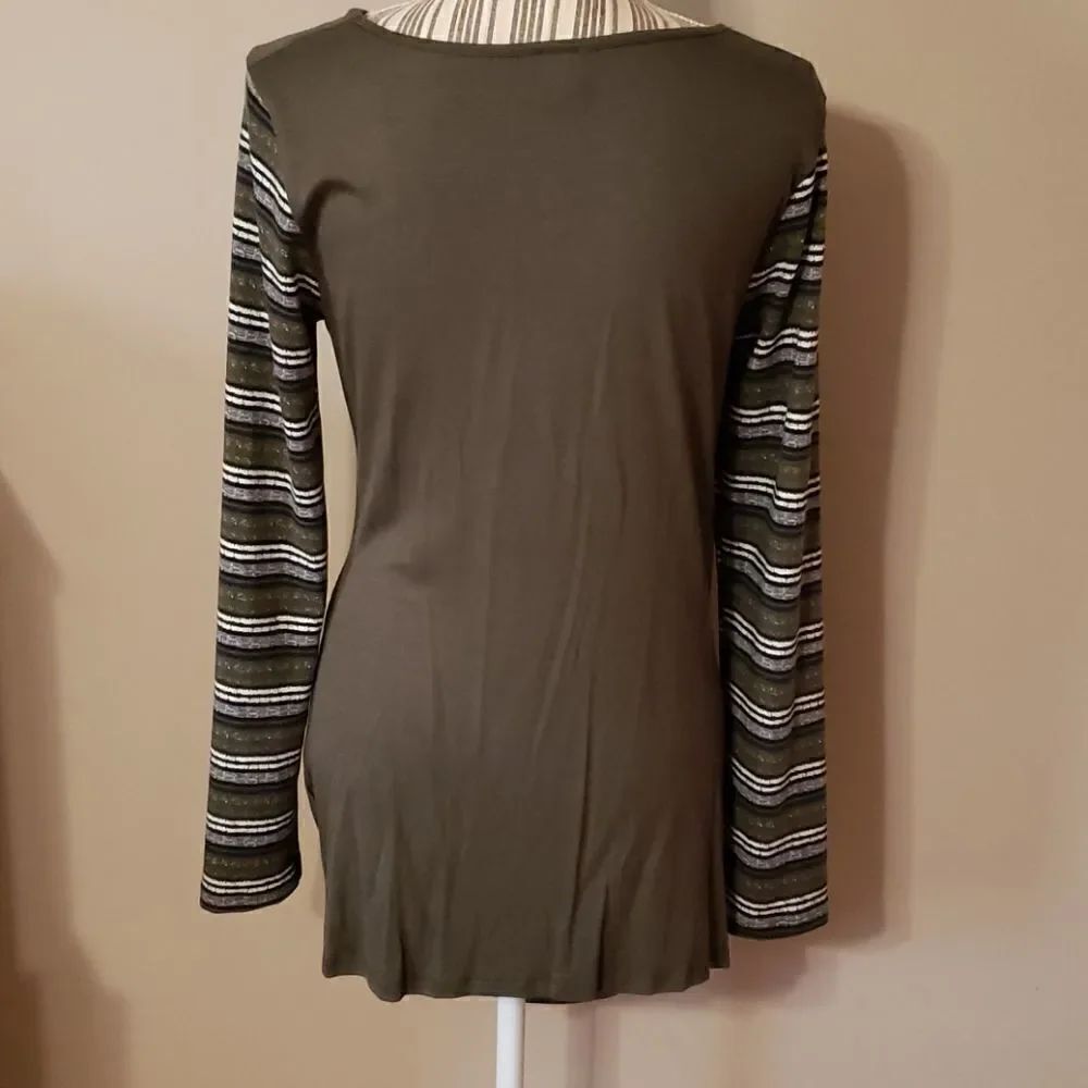 HUNTER Green tunic  - Picture 2 of 6